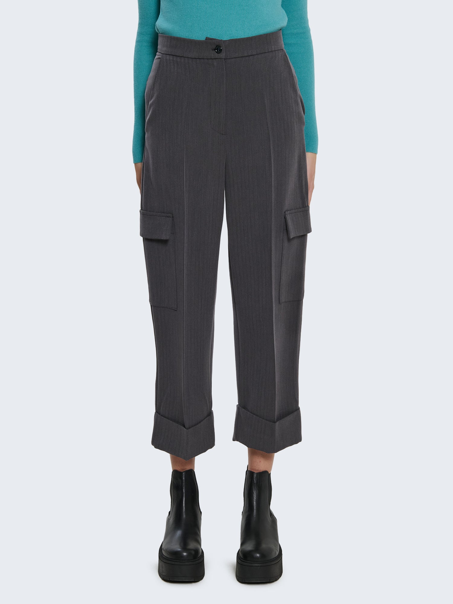 Pantaloni palazzo cropped con tasche cargo