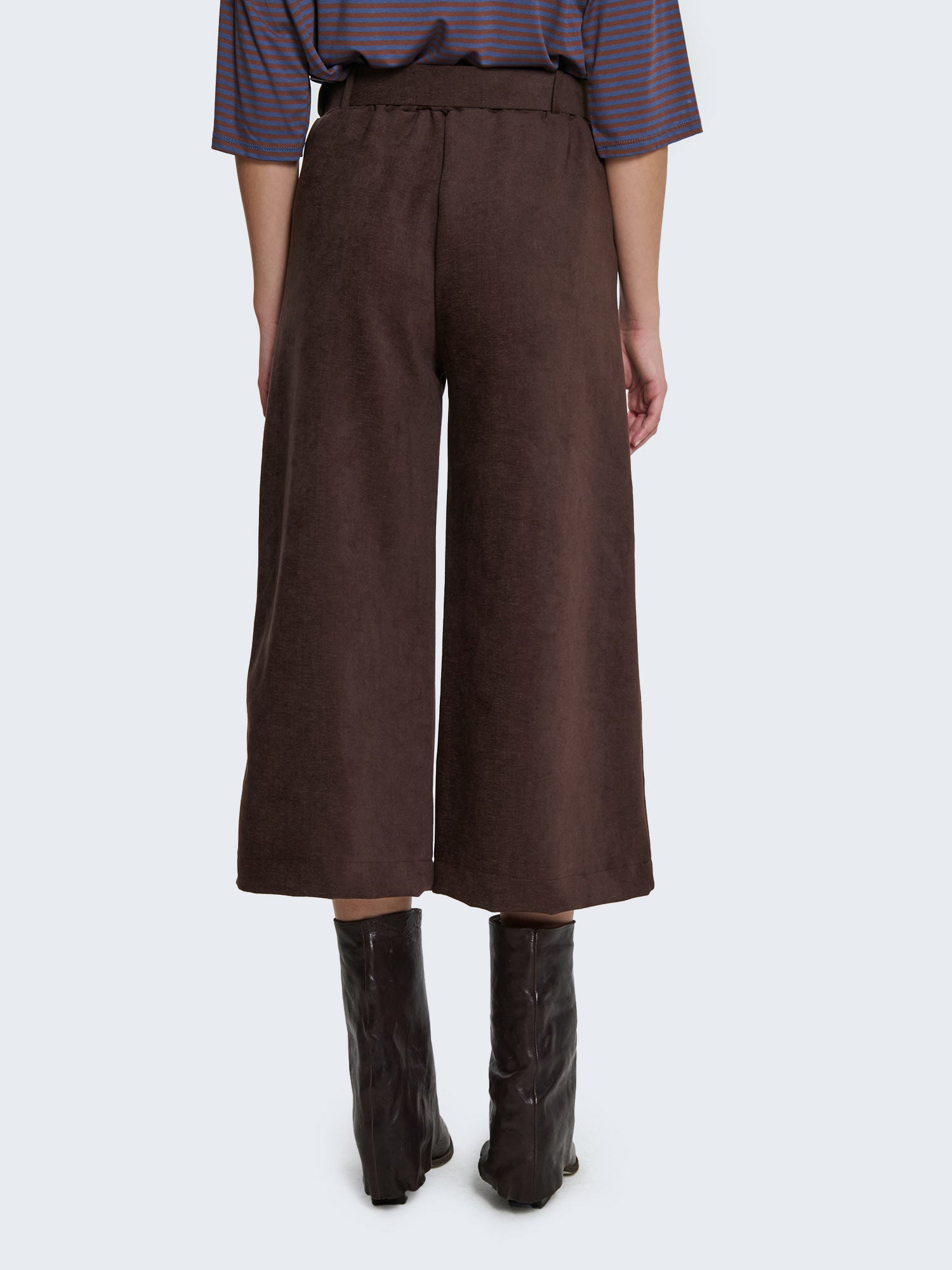 Pantaloni culotte in ciniglia con cintura