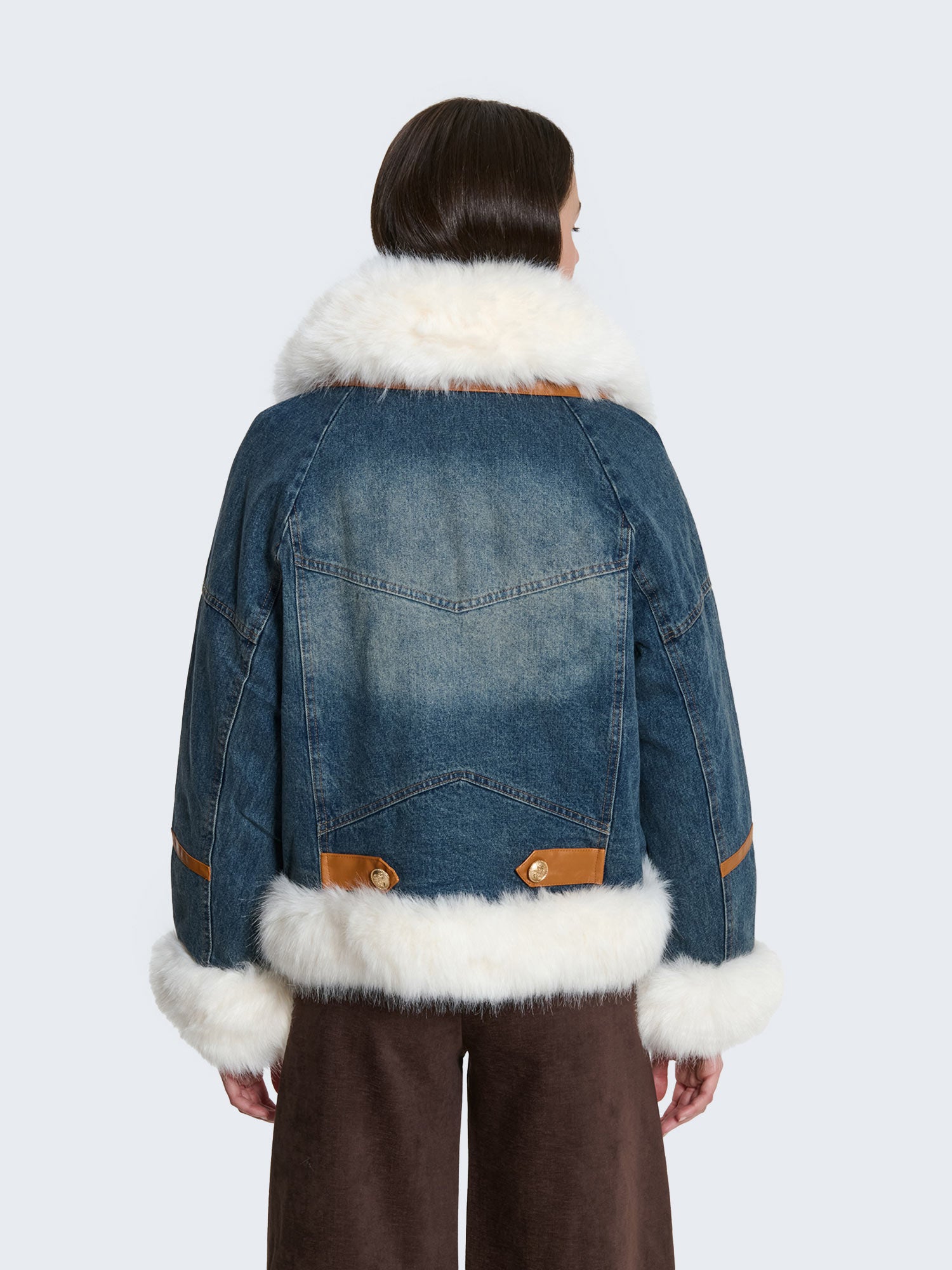 Giacca di jeans con inserti di ecopelliccia