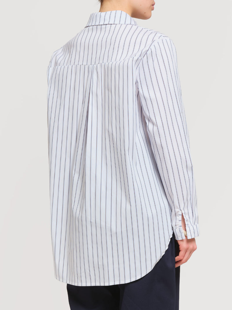 Camicia a righe con cravatta