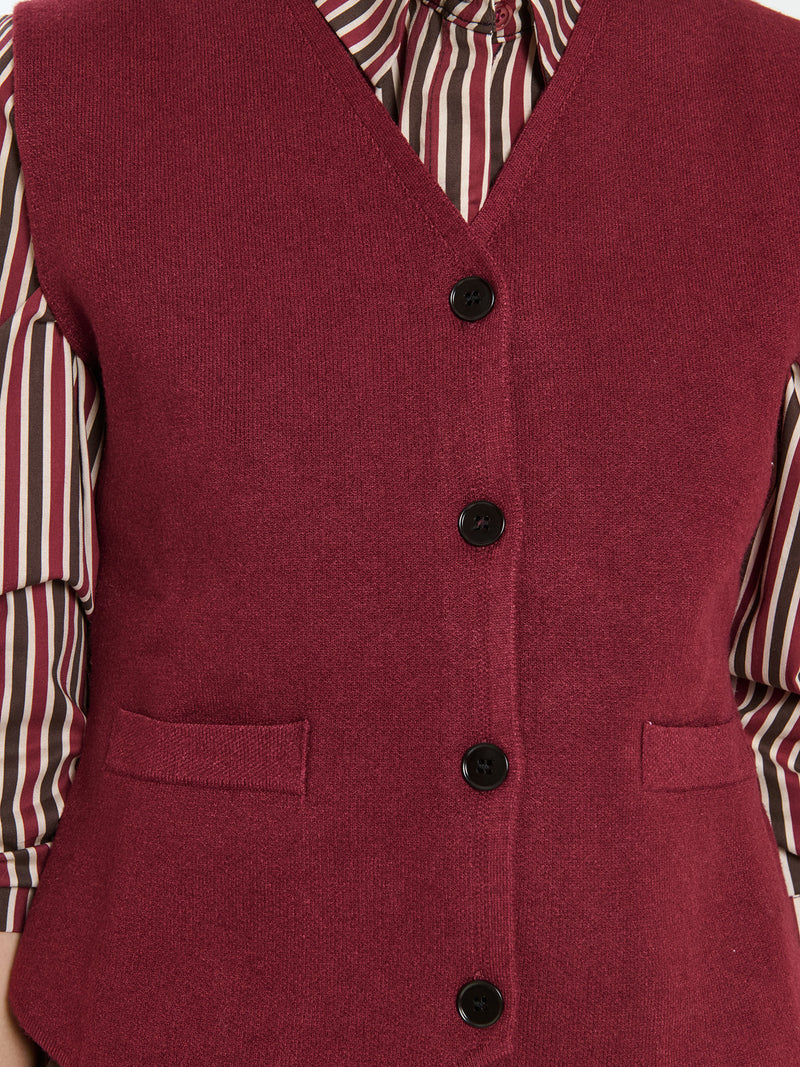 KNITTED VEST
