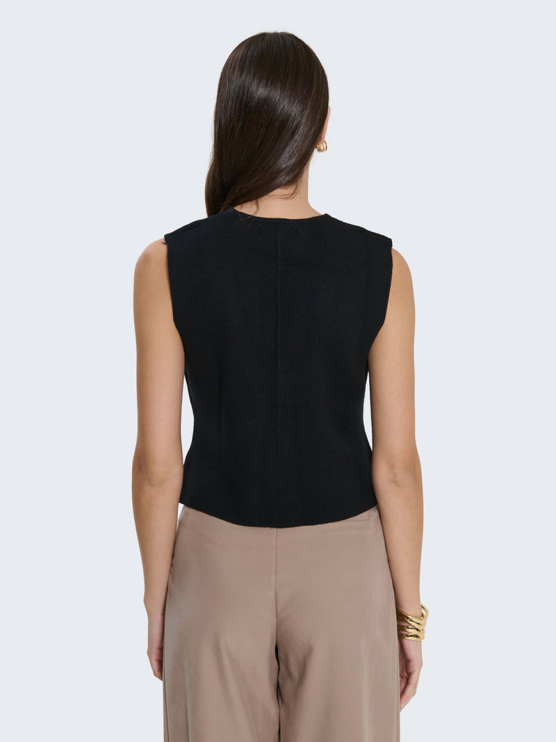 KNITTED VEST