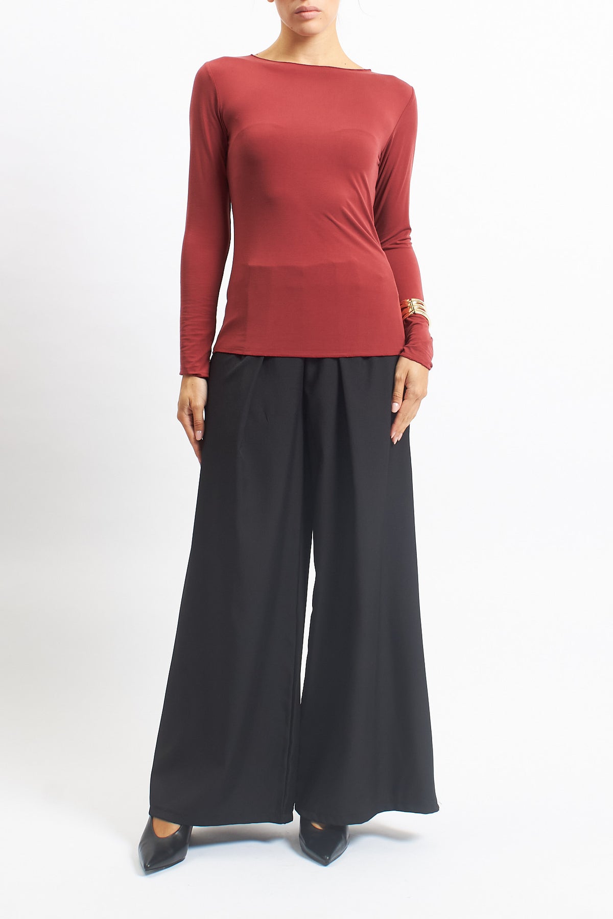 Maglia con scollo a barchetta stretch