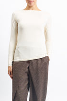Maglia con scollo a barchetta stretch
