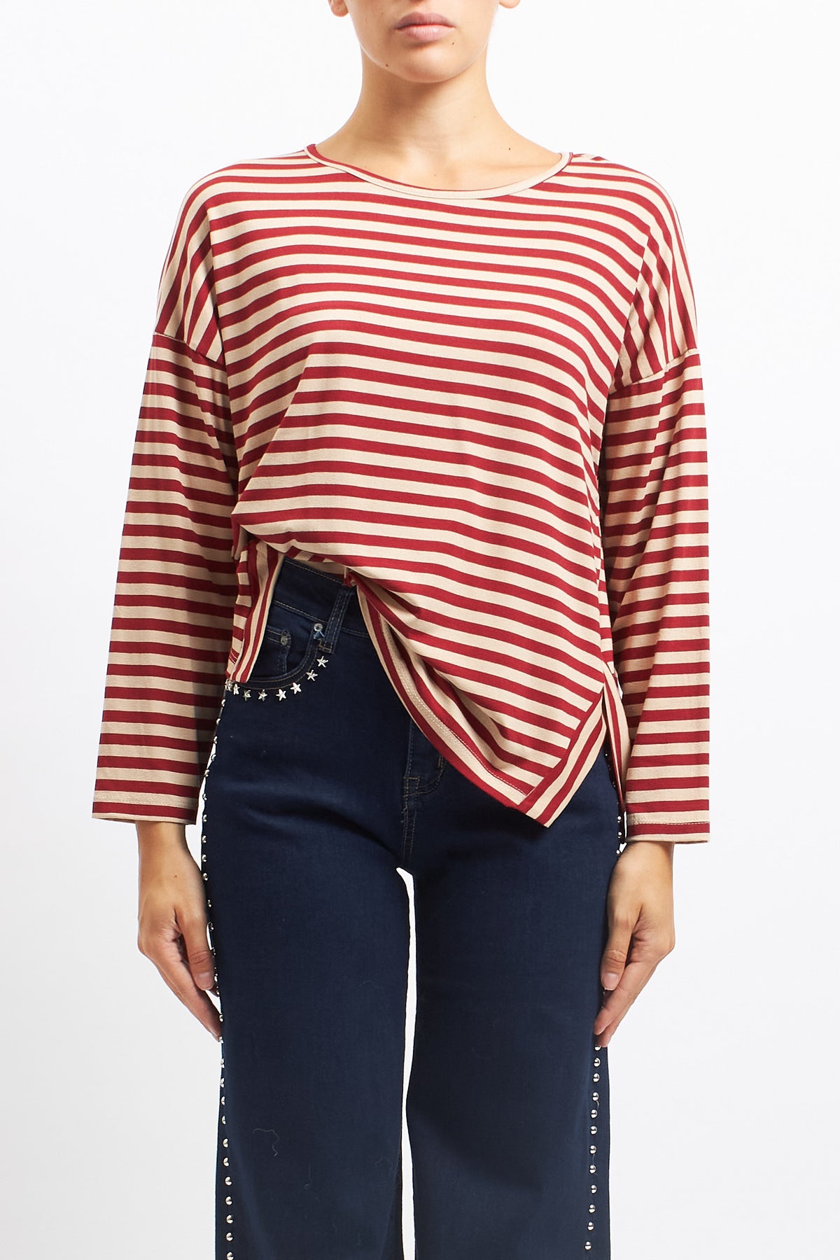 Maglia a righe con spacchi laterali