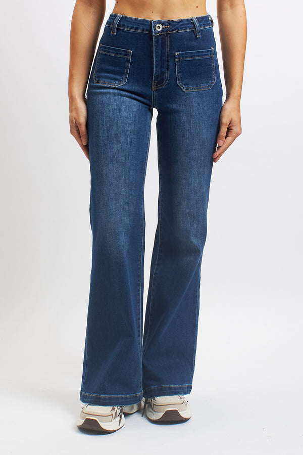 Flare jeans with small pockets
