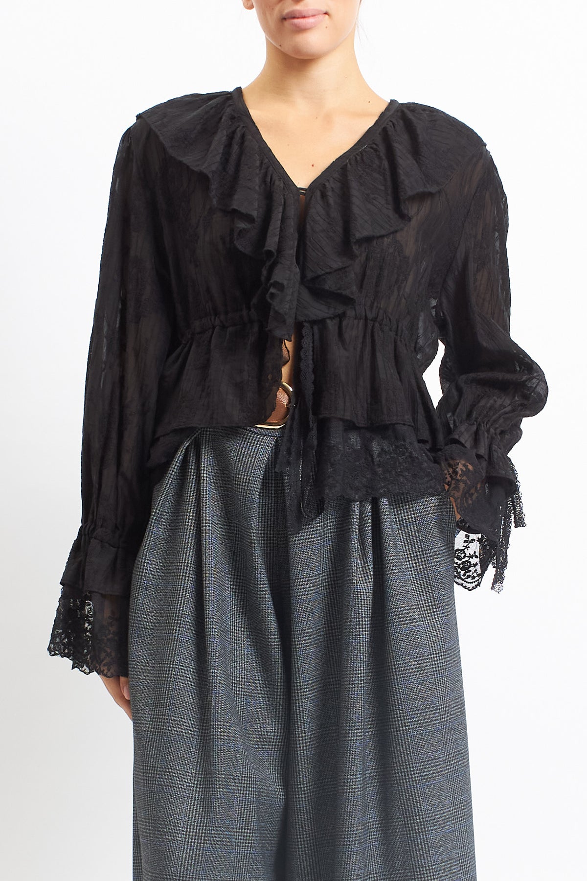Blusa in pizzo con rouches