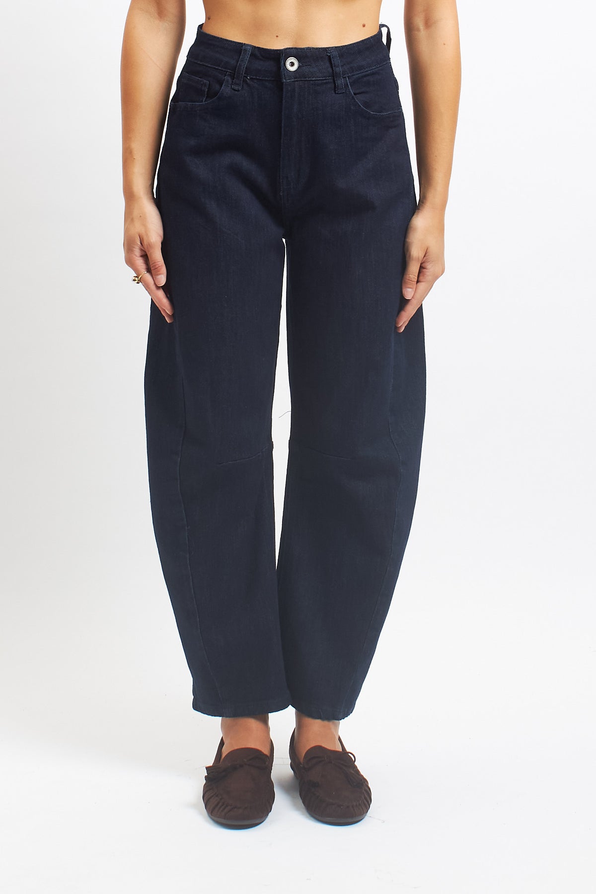 Jeans barrell