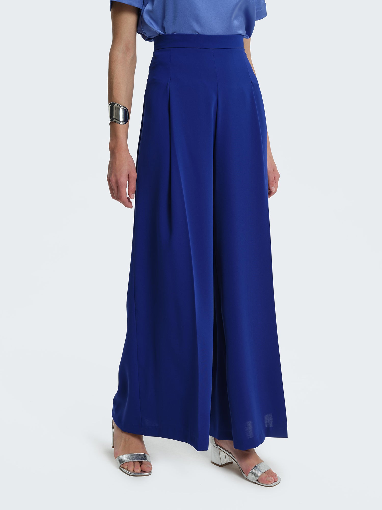 Pantaloni palazzo ampi