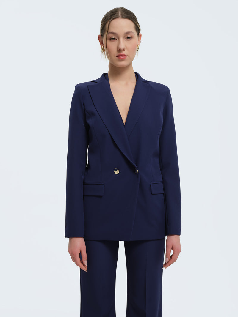 Blazer with double-breasted closure