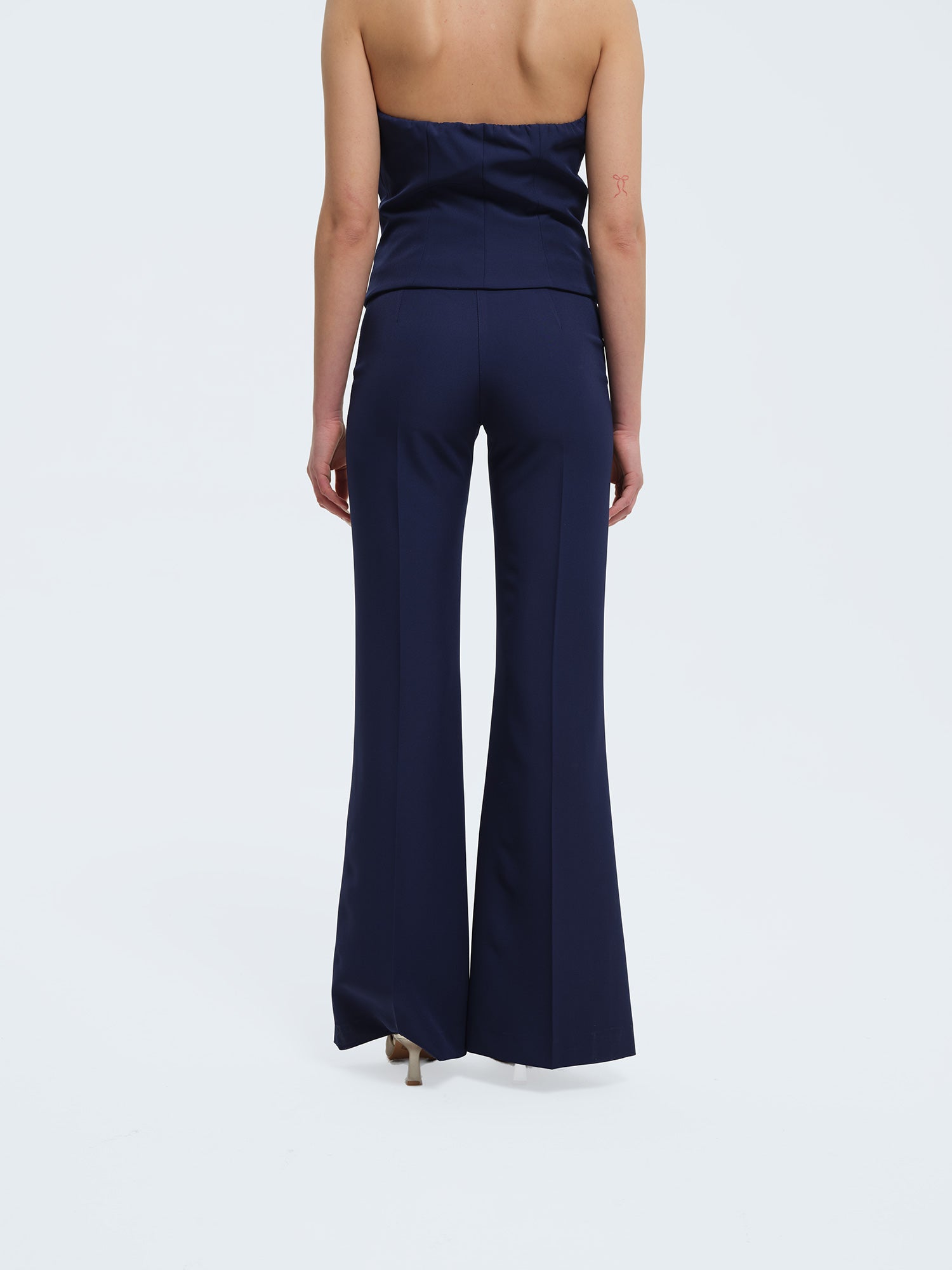 Pantaloni svasati