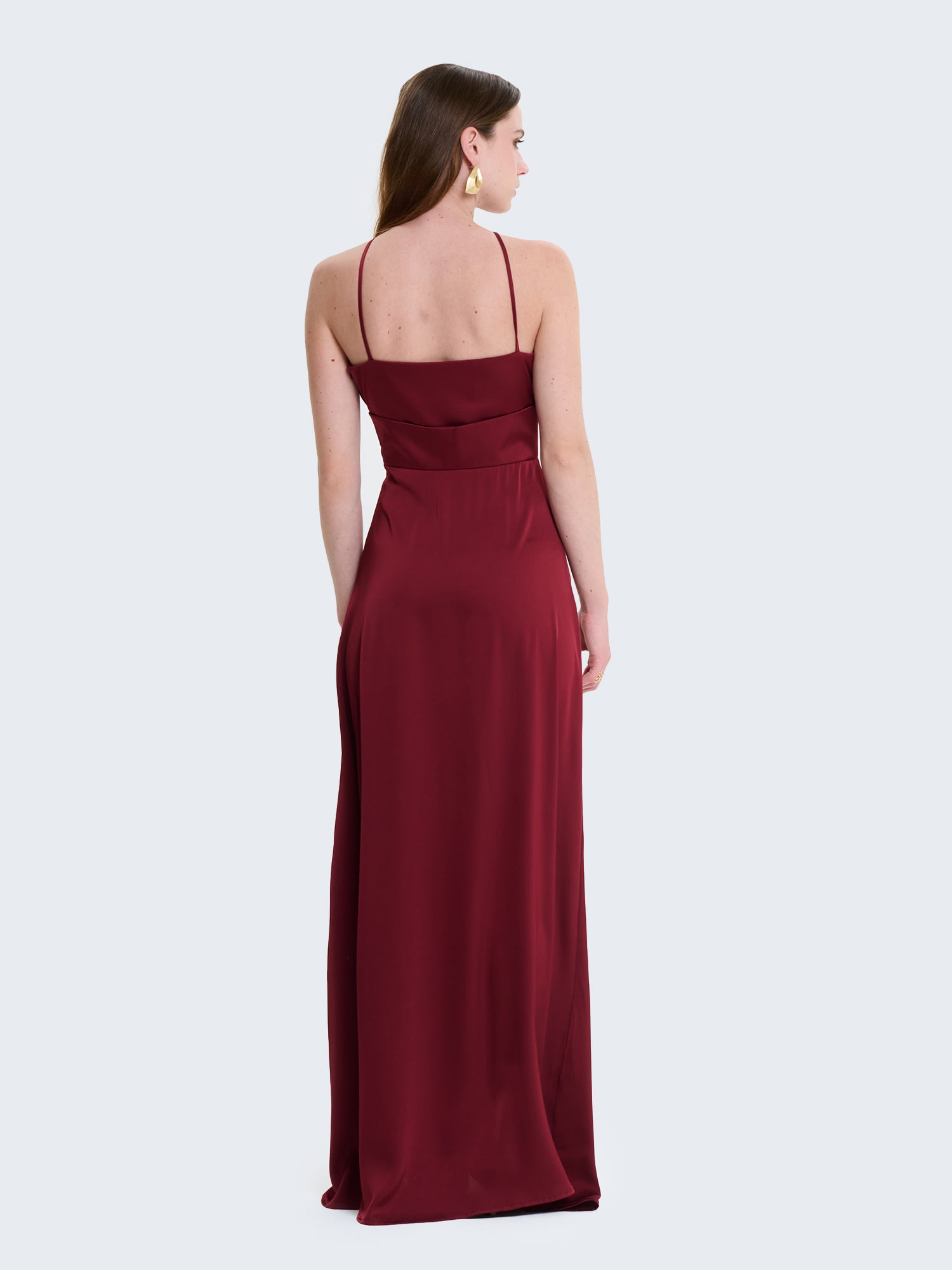 Abito lungo con scollo halter