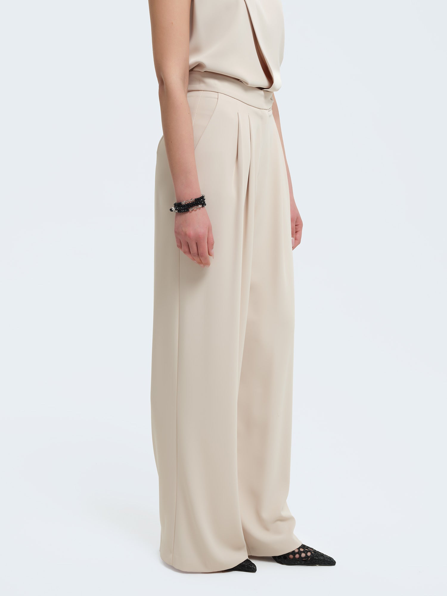 Pantaloni palazzo con pences