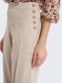 Pantaloni baloon con bottoni