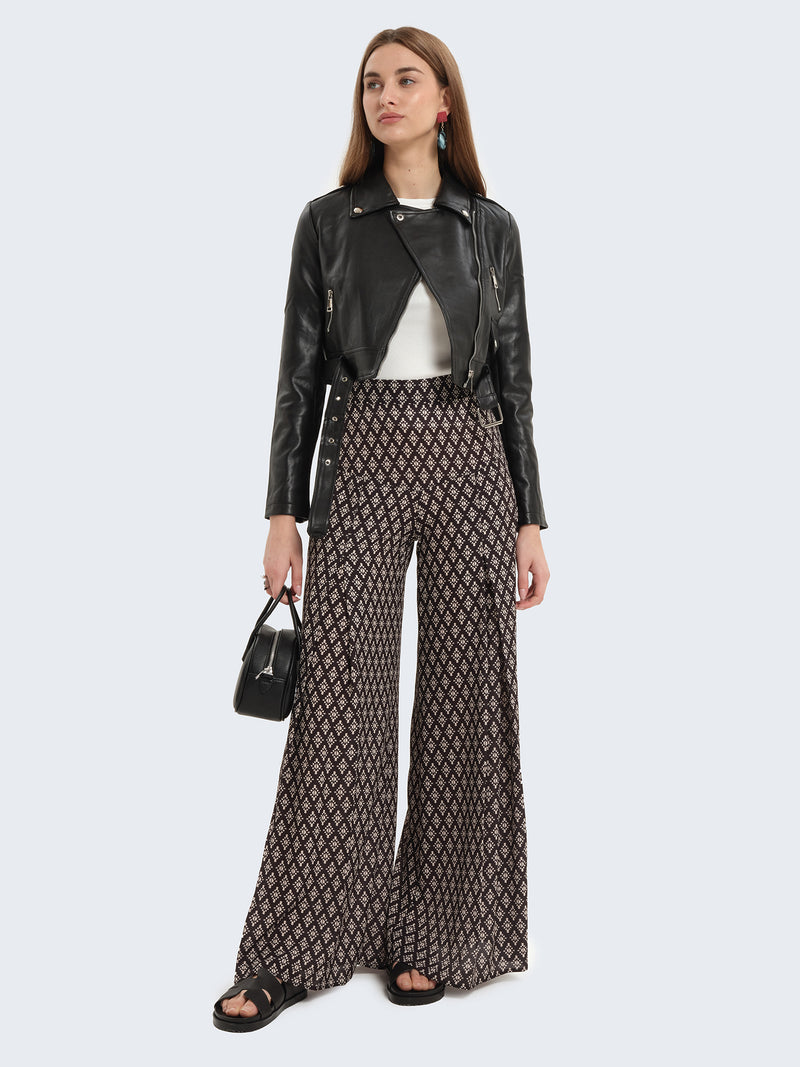 Pantaloni palazzo con fantasia geometrica