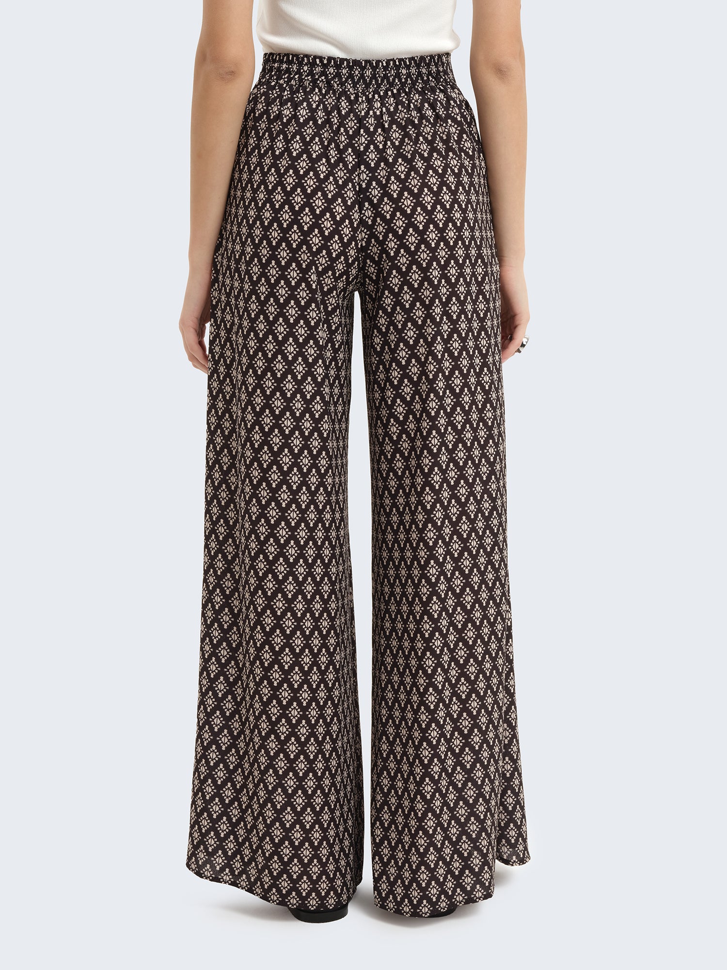 Palazzo trousers with geometric pattern