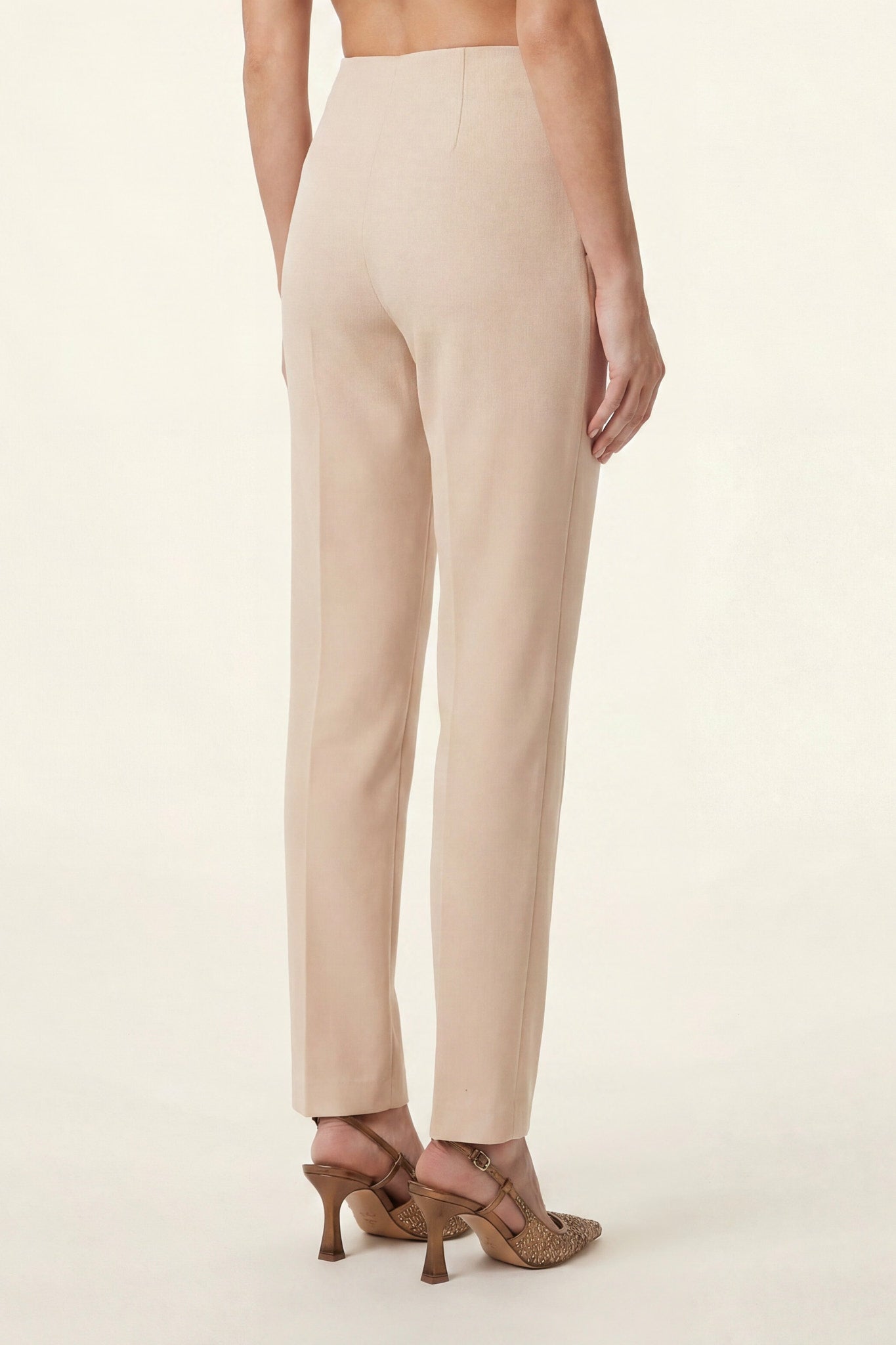 Pantalone flare