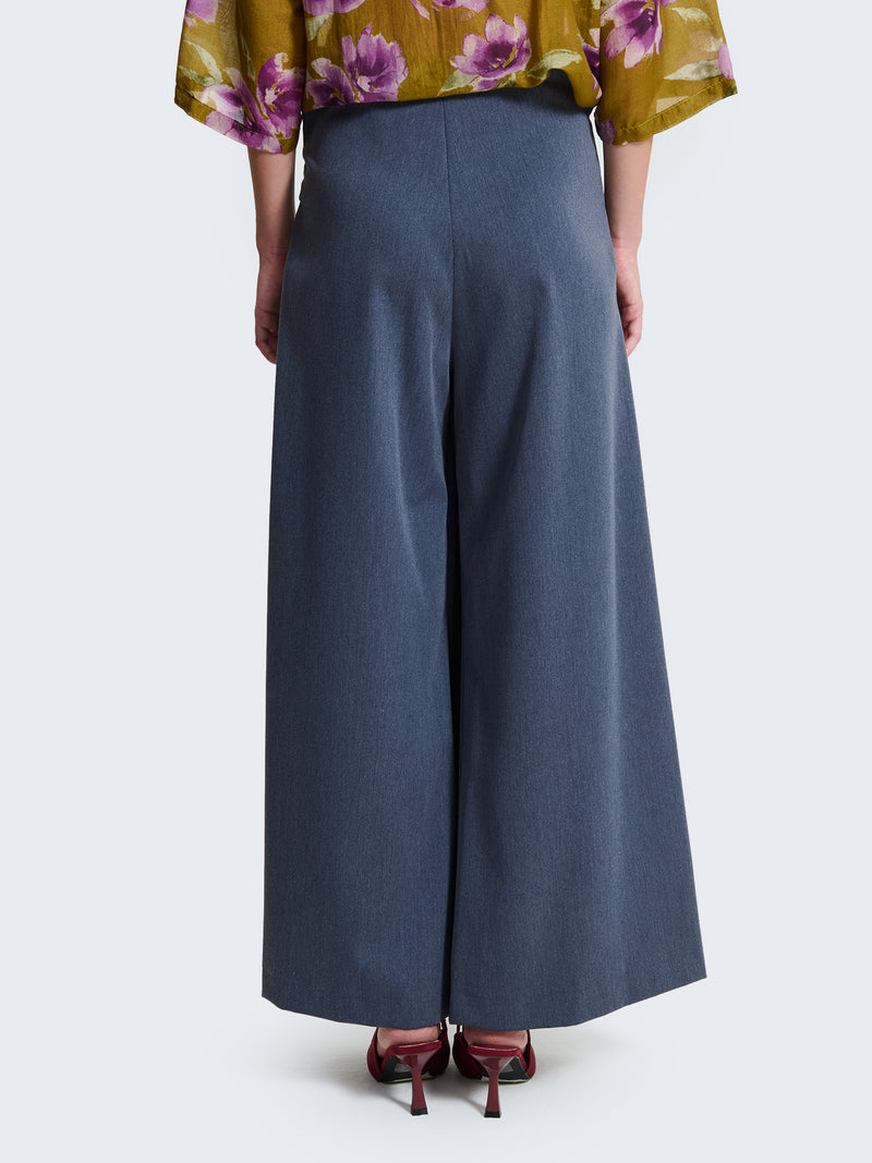 Pleated skirt