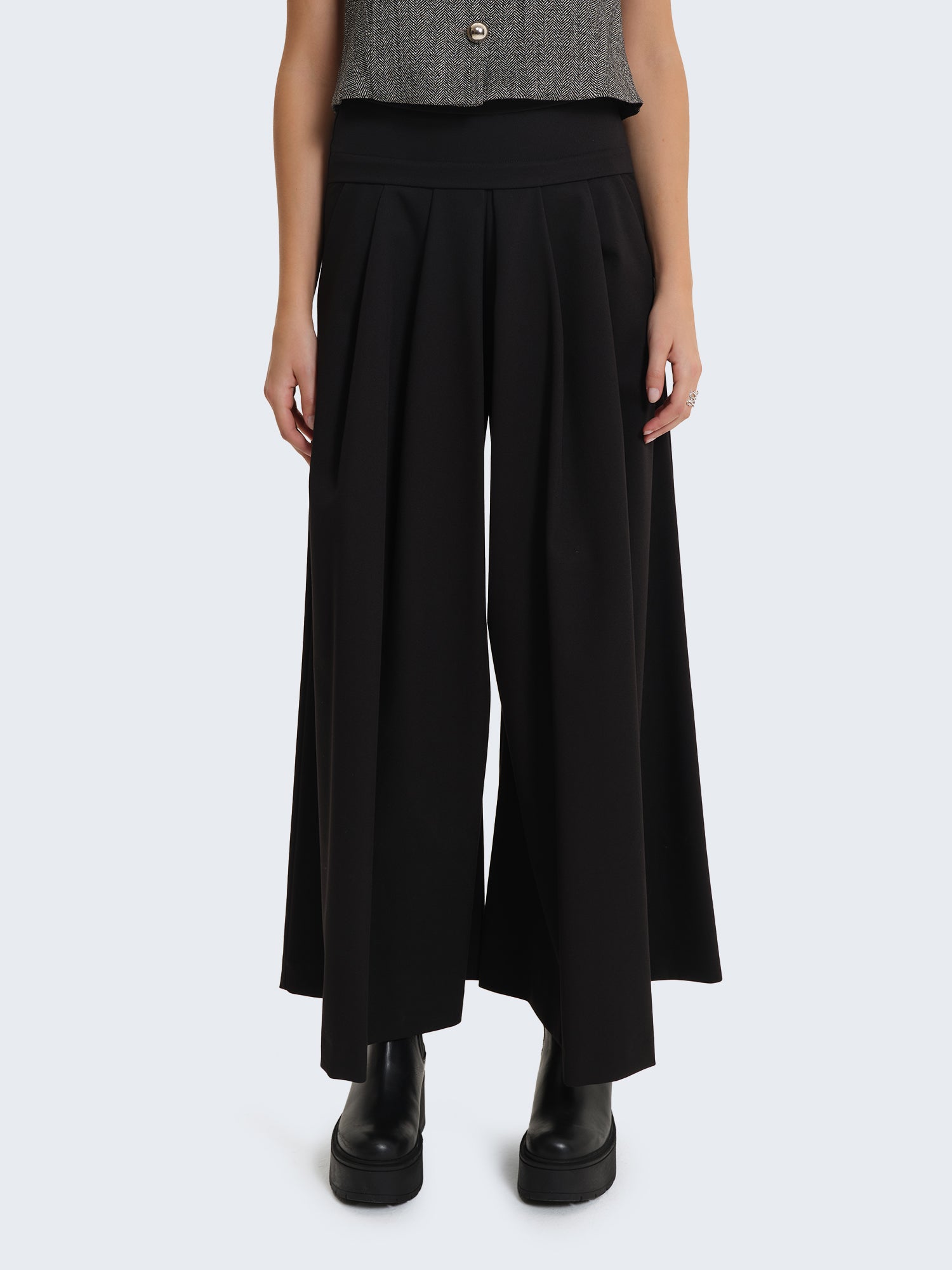 Pleated skirt