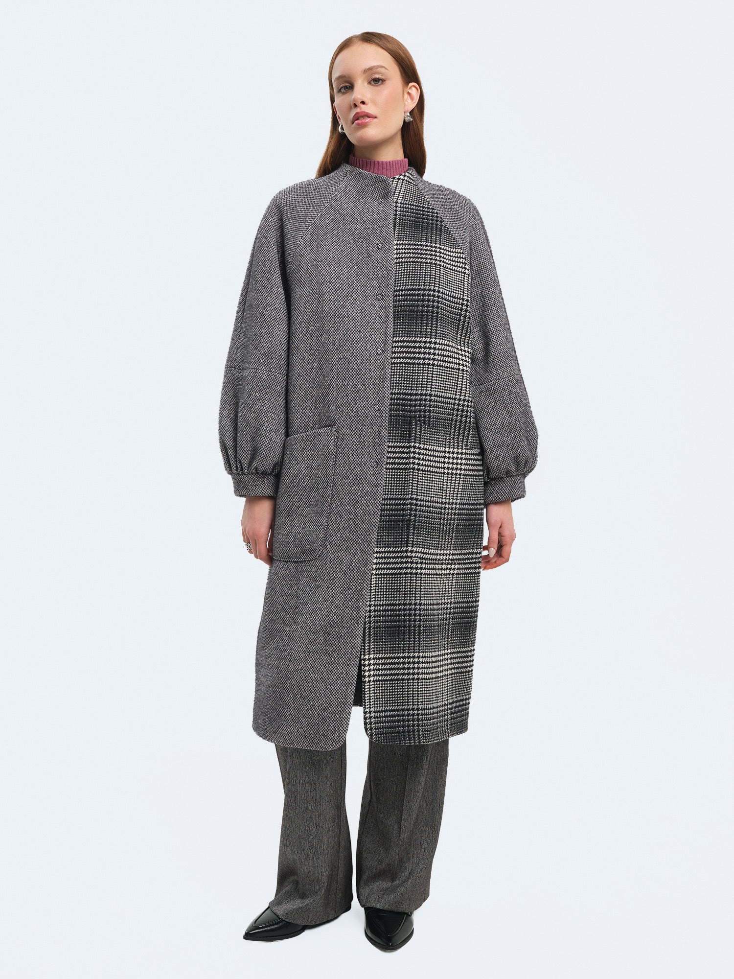 Cappotto lungo patchwork con maniche a palloncino