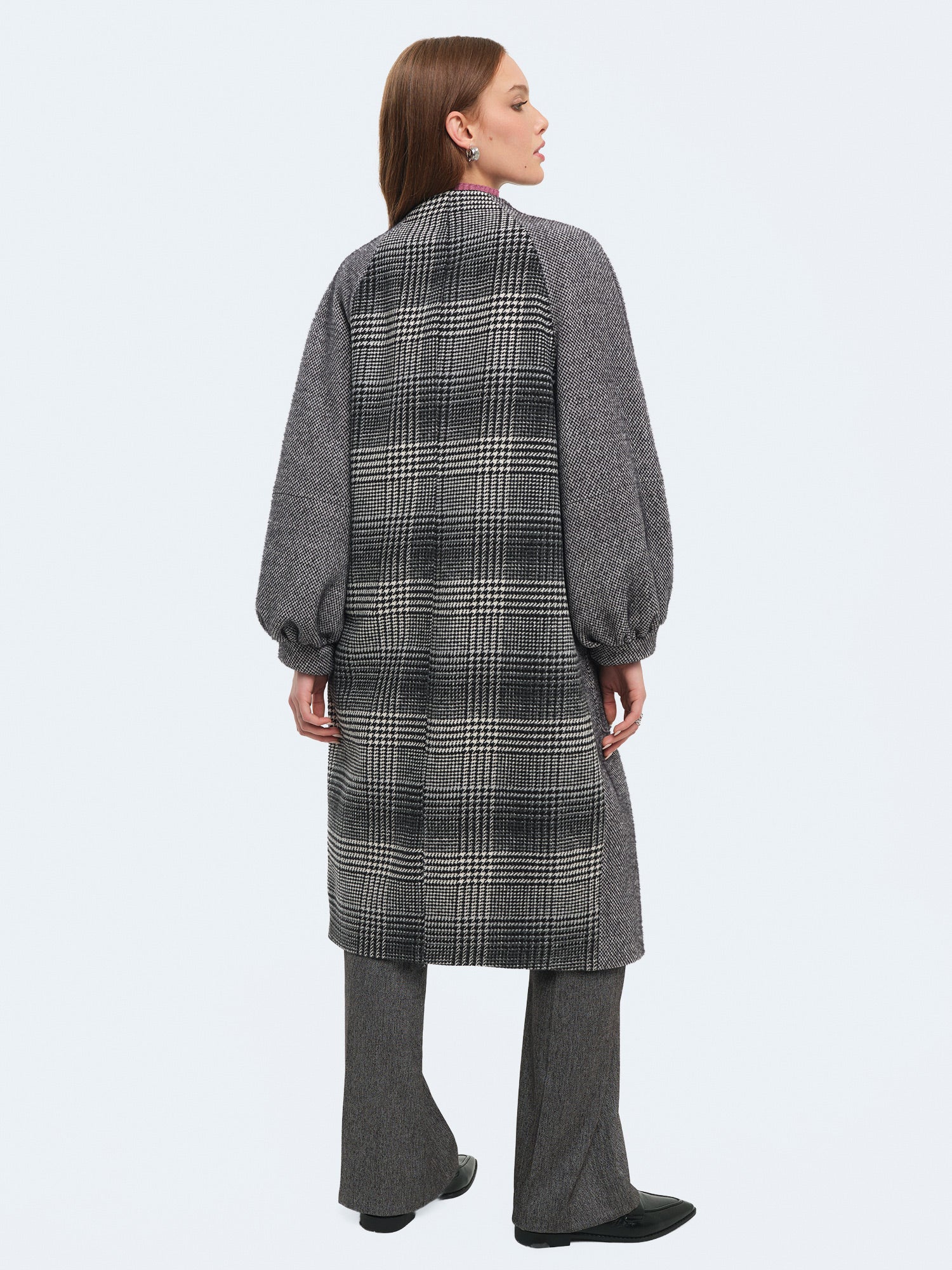 Cappotto lungo patchwork con maniche a palloncino