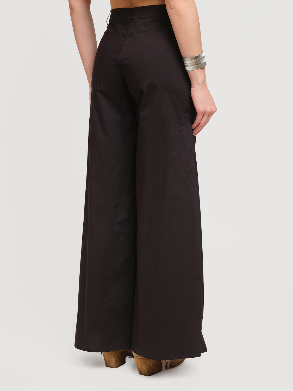 Pantalone in cotone con soffietti