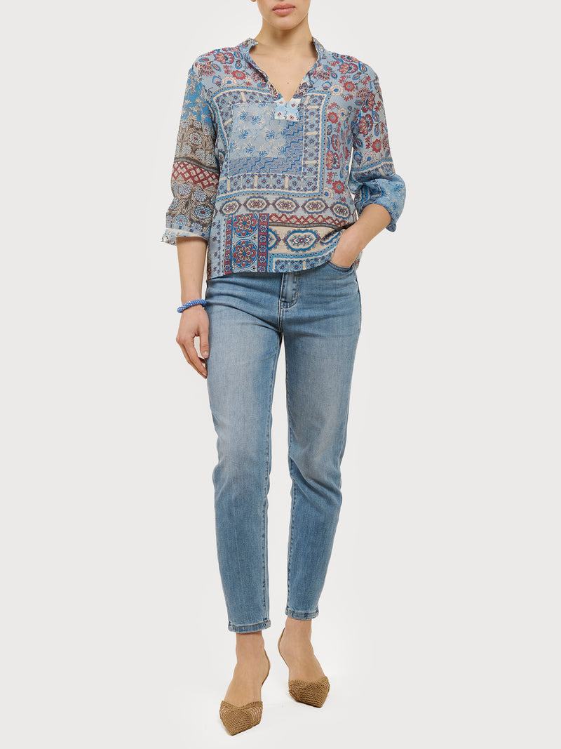 Blusa a serafino con fantasia patchwork