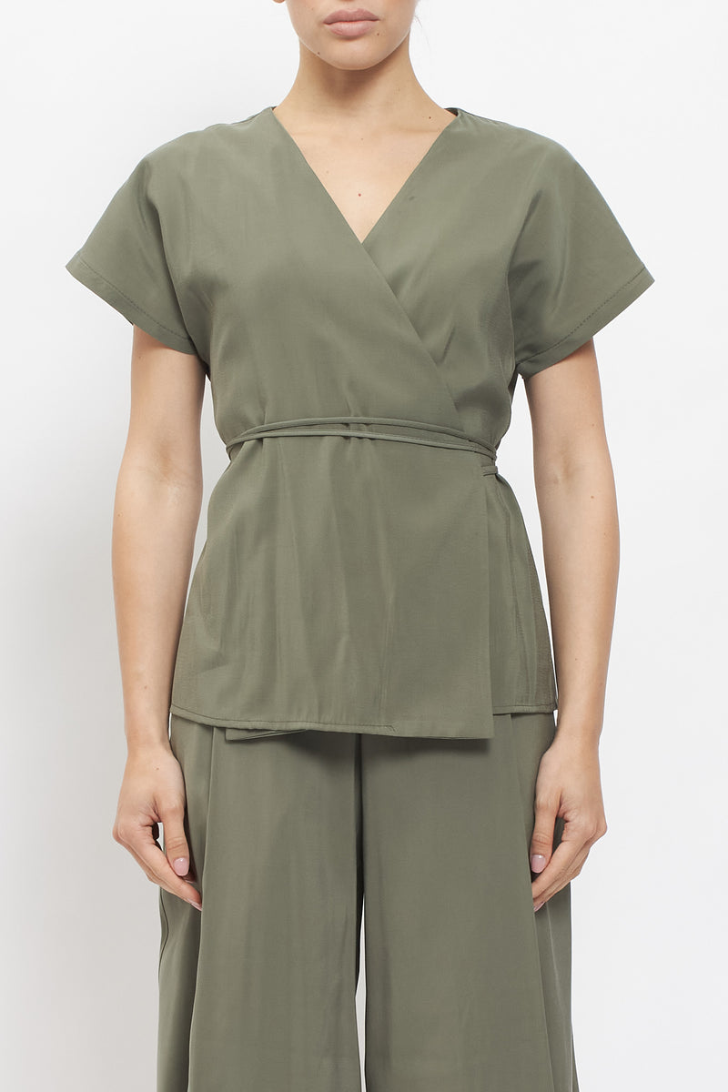 Camicia con incrocio a portafoglio