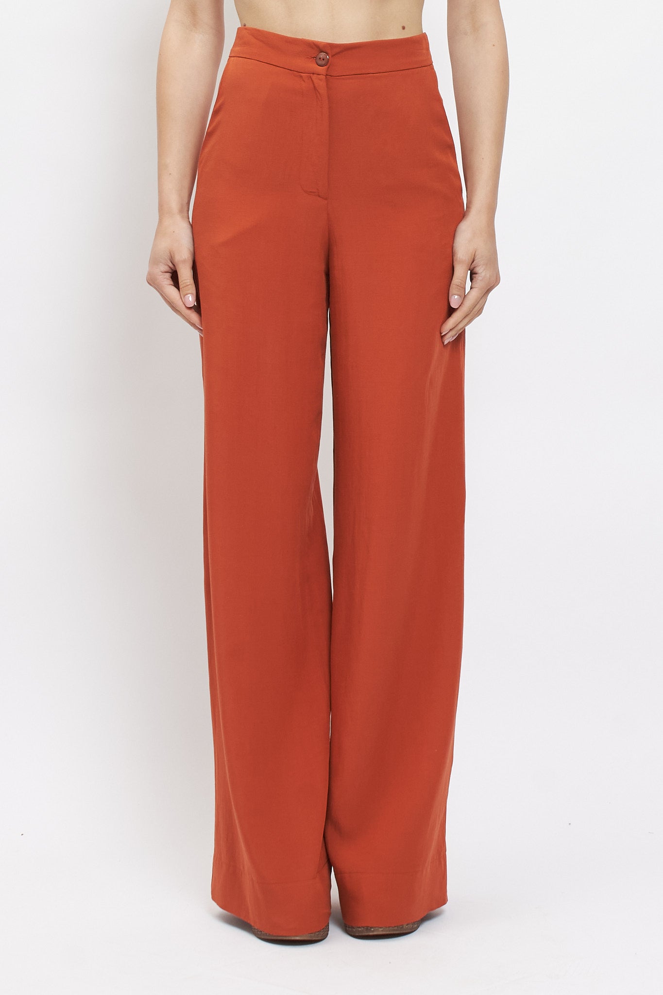 Pantalone in viscosa con taglio dritto