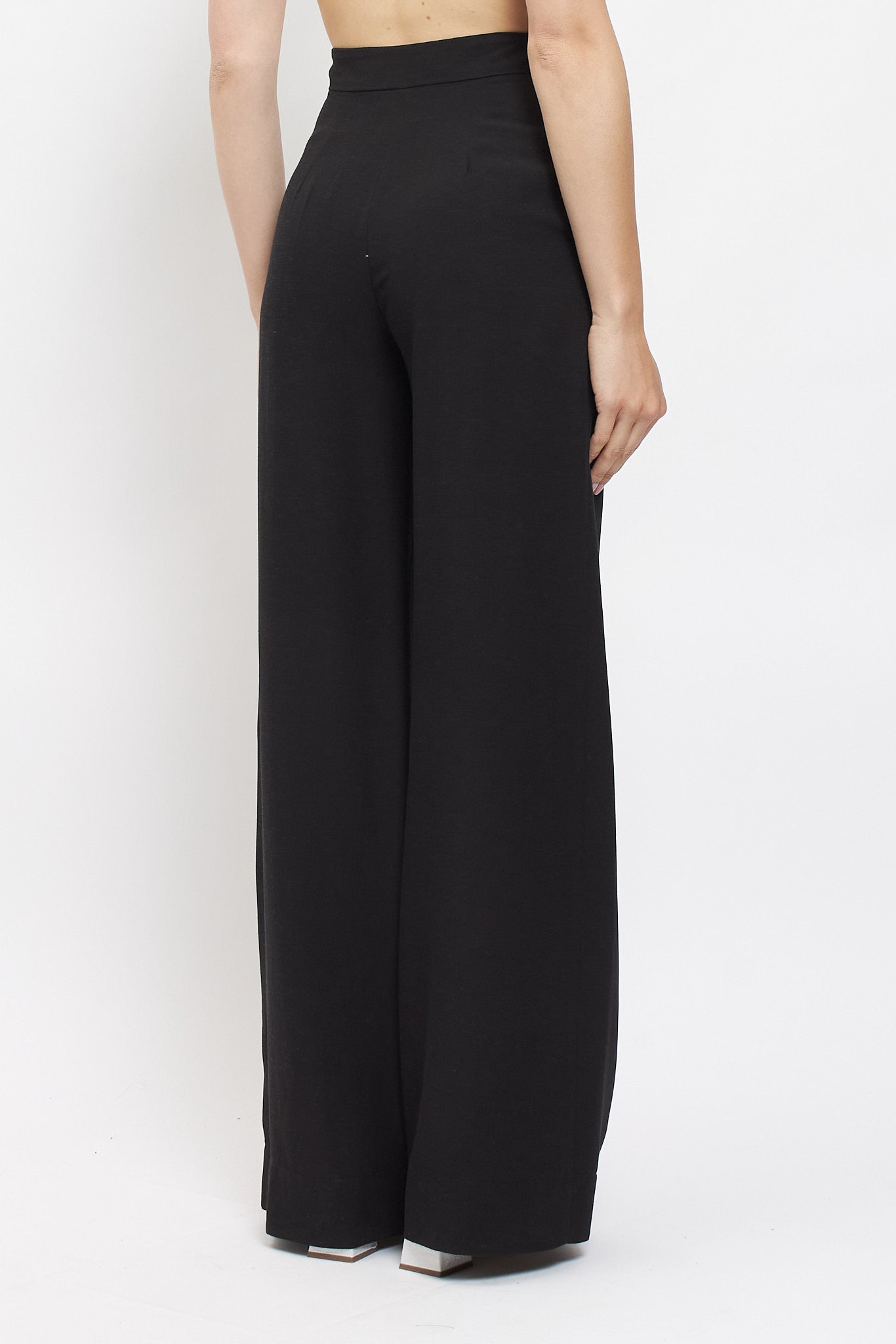 Pantalone in viscosa con taglio dritto
