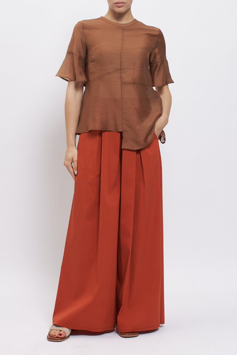 Blusa con tagli