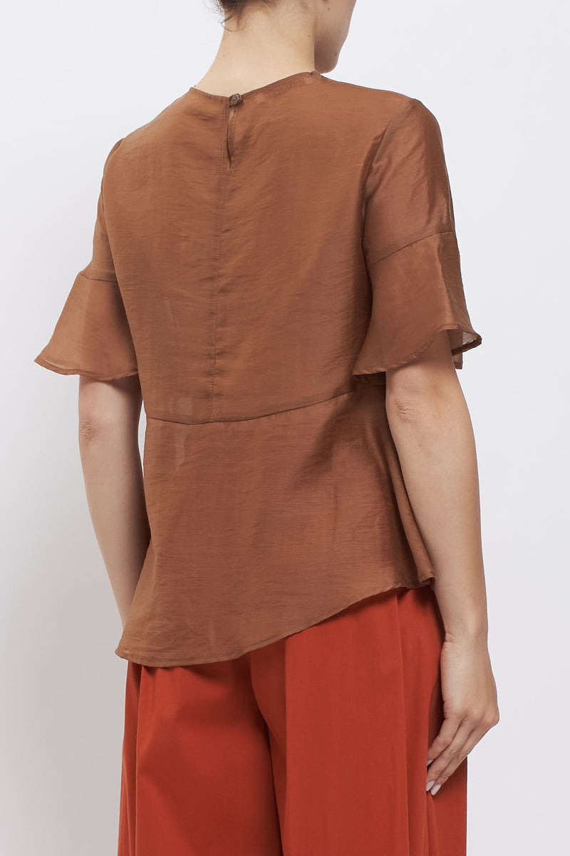 Blusa con tagli