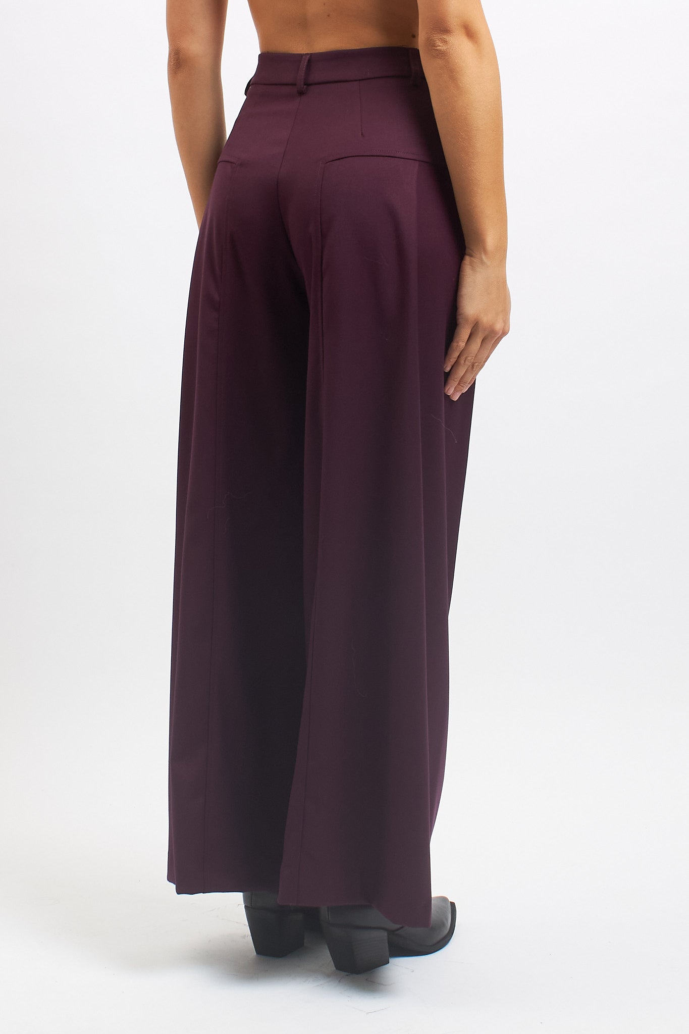 Pantalone palazzo con pinces