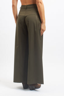Pantalone palazzo con pinces