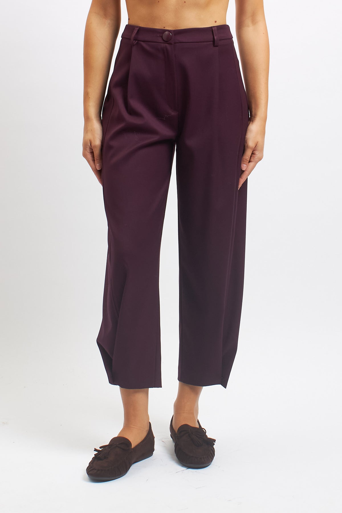 Pantalone barrel con bottoni