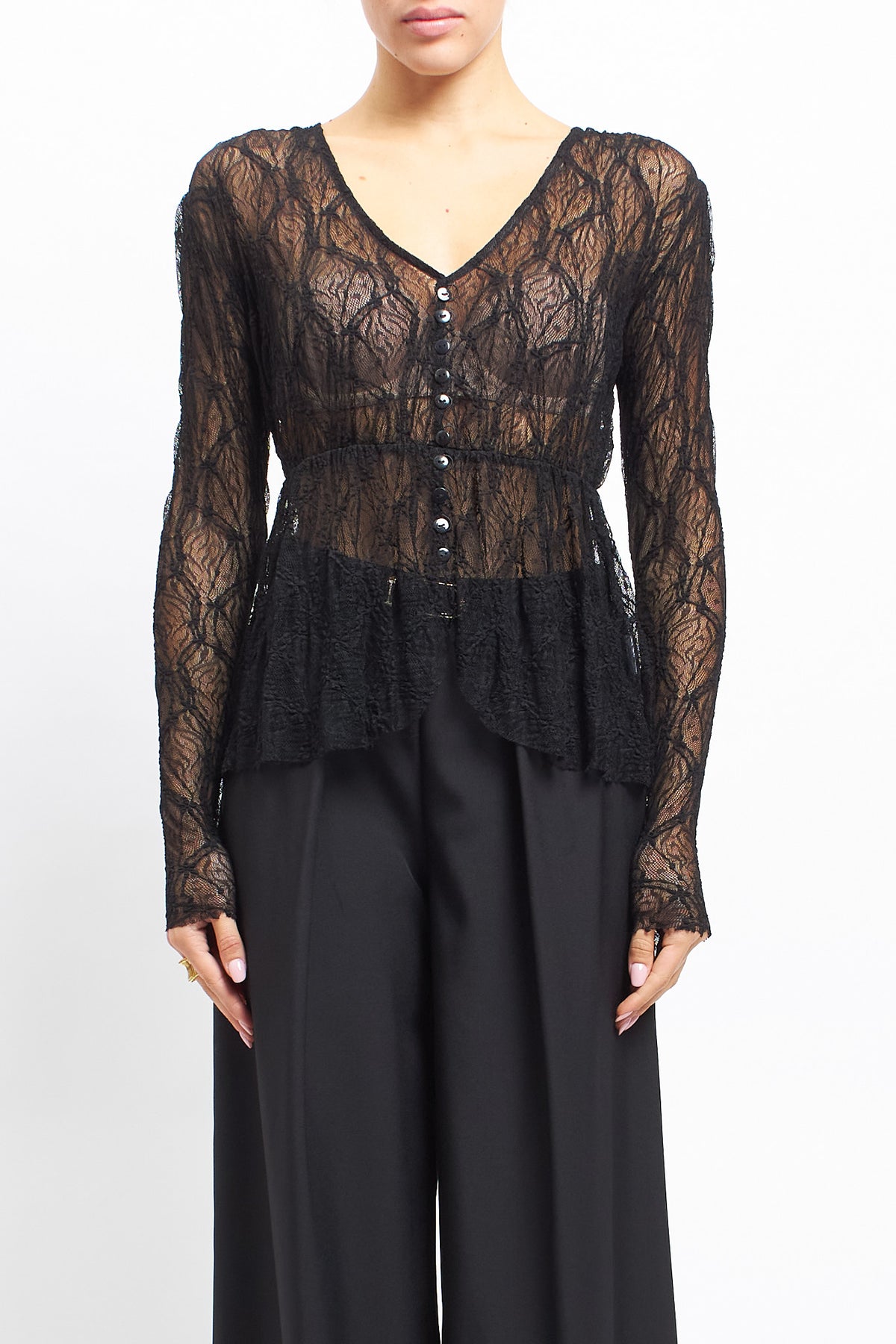 Blusa in pizzo con bottoni