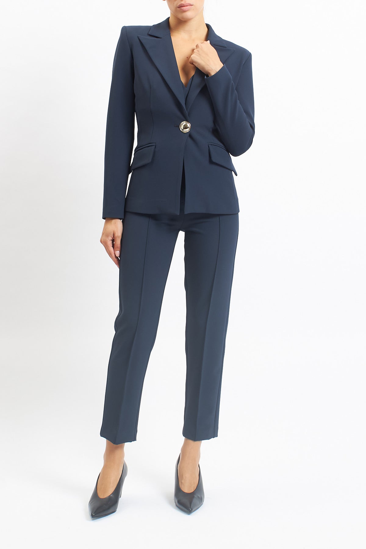 Blazer slim con bottone gioiello
