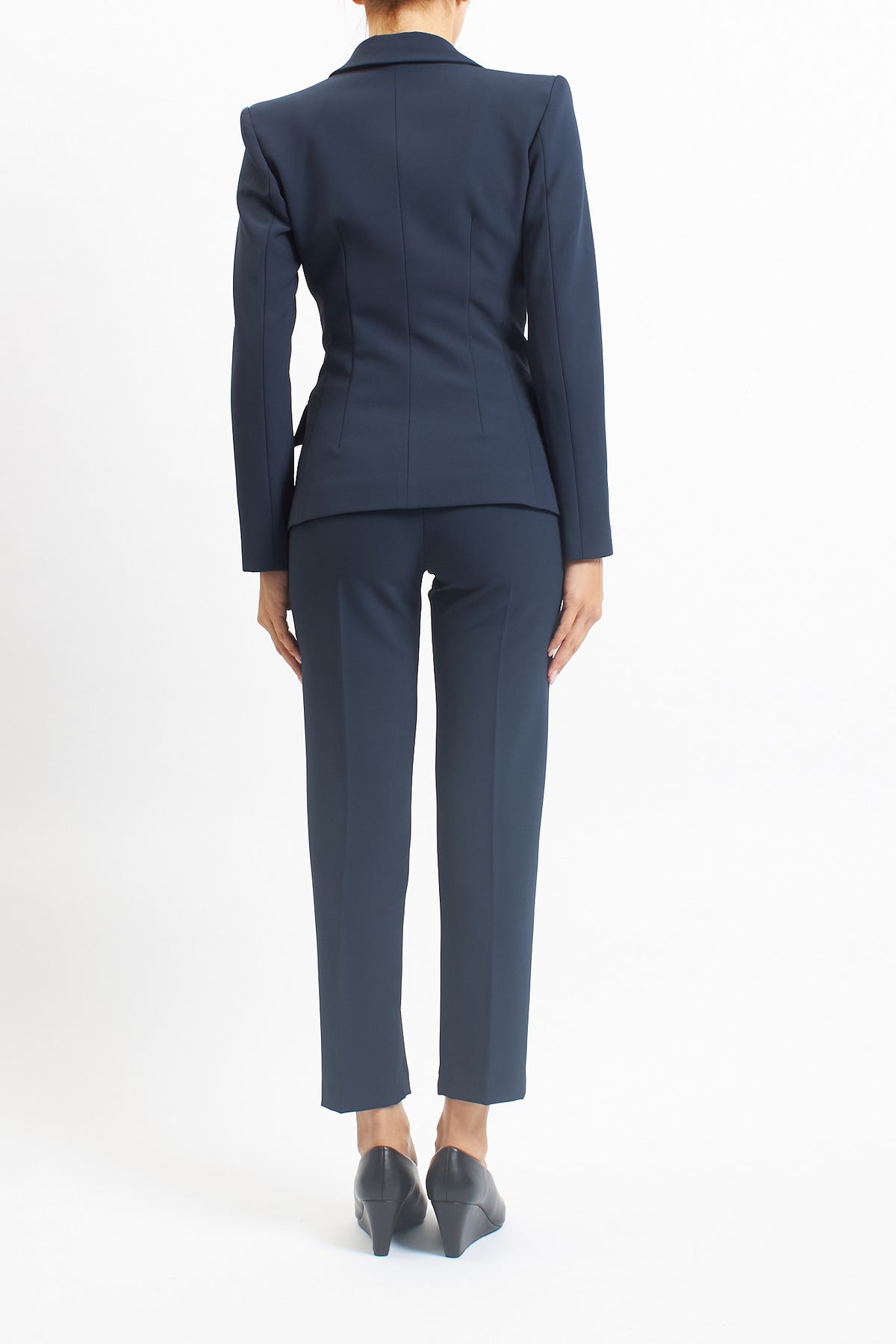 Blazer slim con bottone gioiello