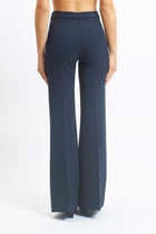 Pantalone flare