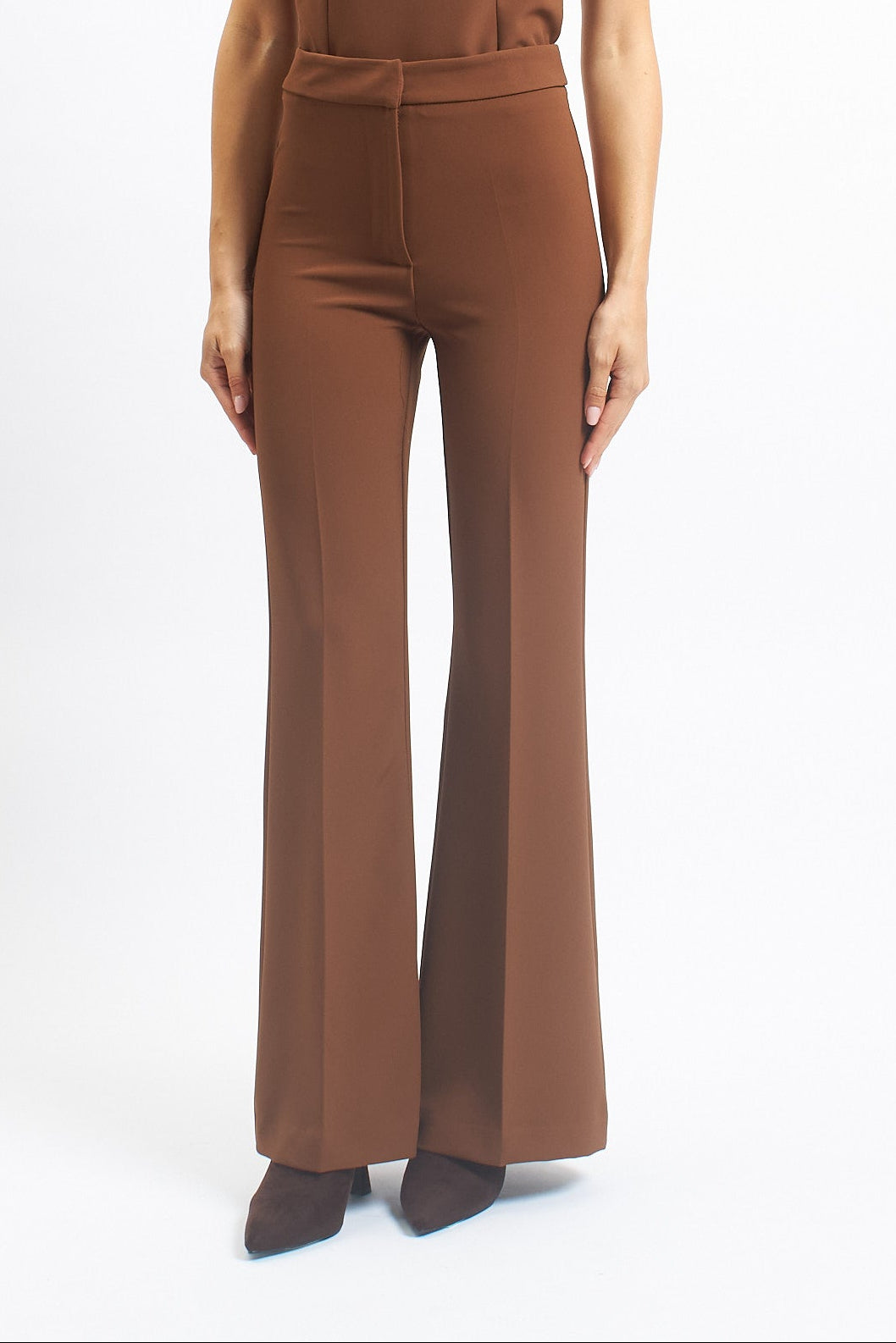 Pantalone flare