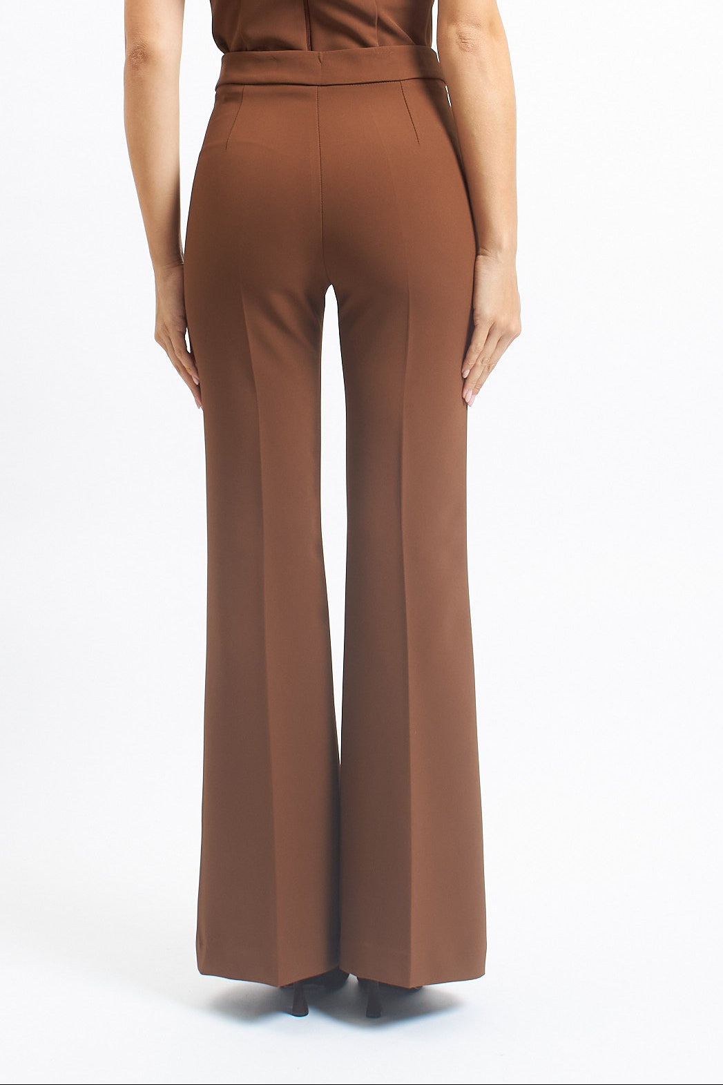 Pantalone flare