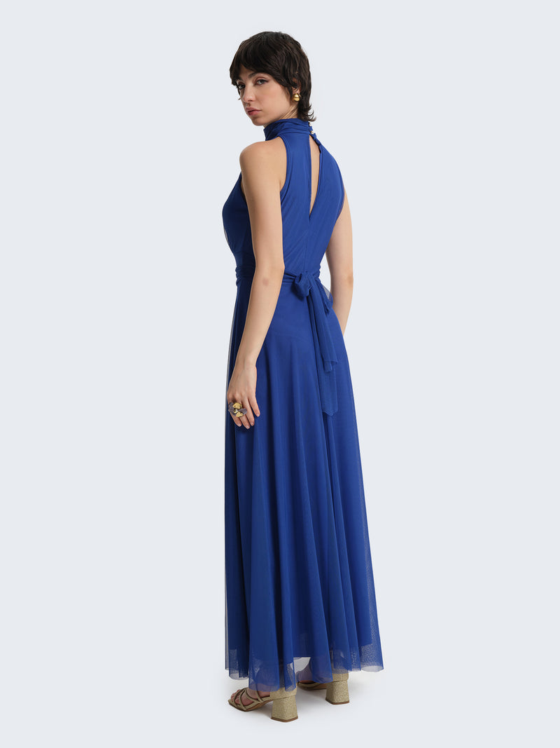 Abito in tulle con scollo all'americana