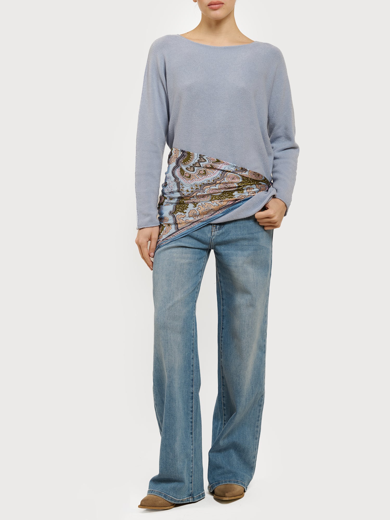 Maglia con collo a barca