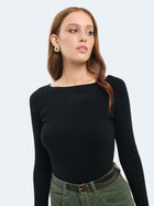 Maglia con scollo a barca