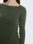 Maglia con scollo a barca