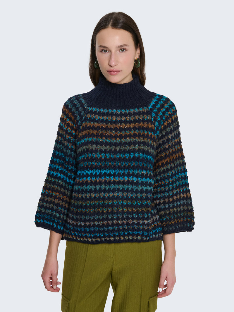 Maglione fantasia con maniche a campana