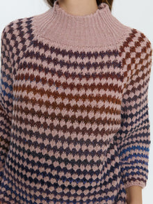 Maglione fantasia con maniche a campana