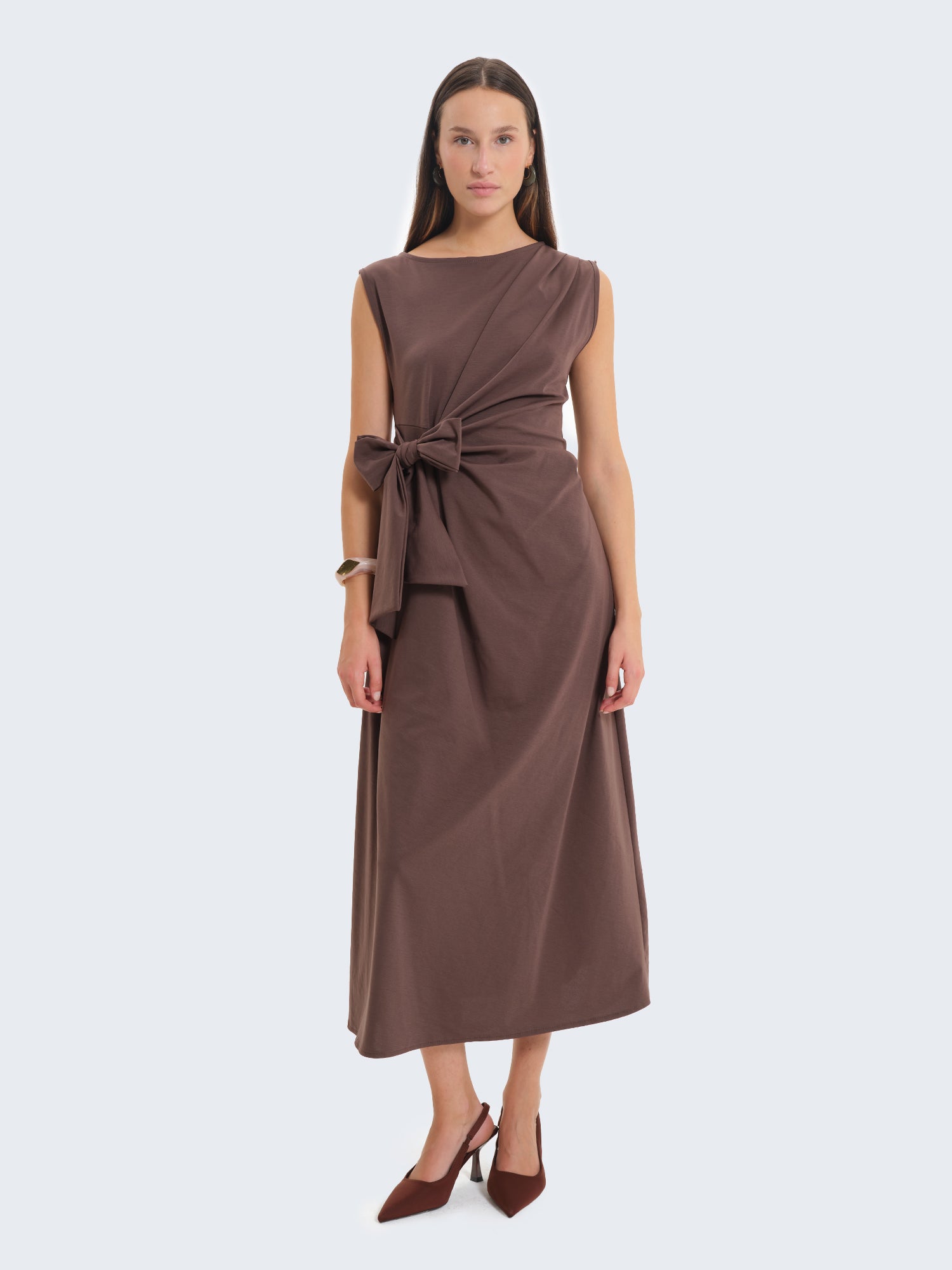 Vestito senza maniche con fiocco laterale
