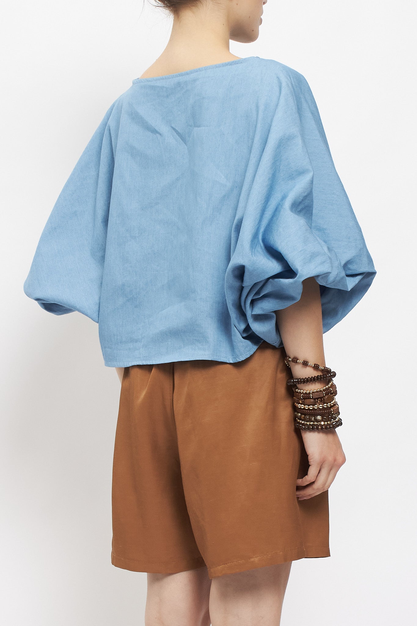 Blusa in cotone con manica a palloncino
