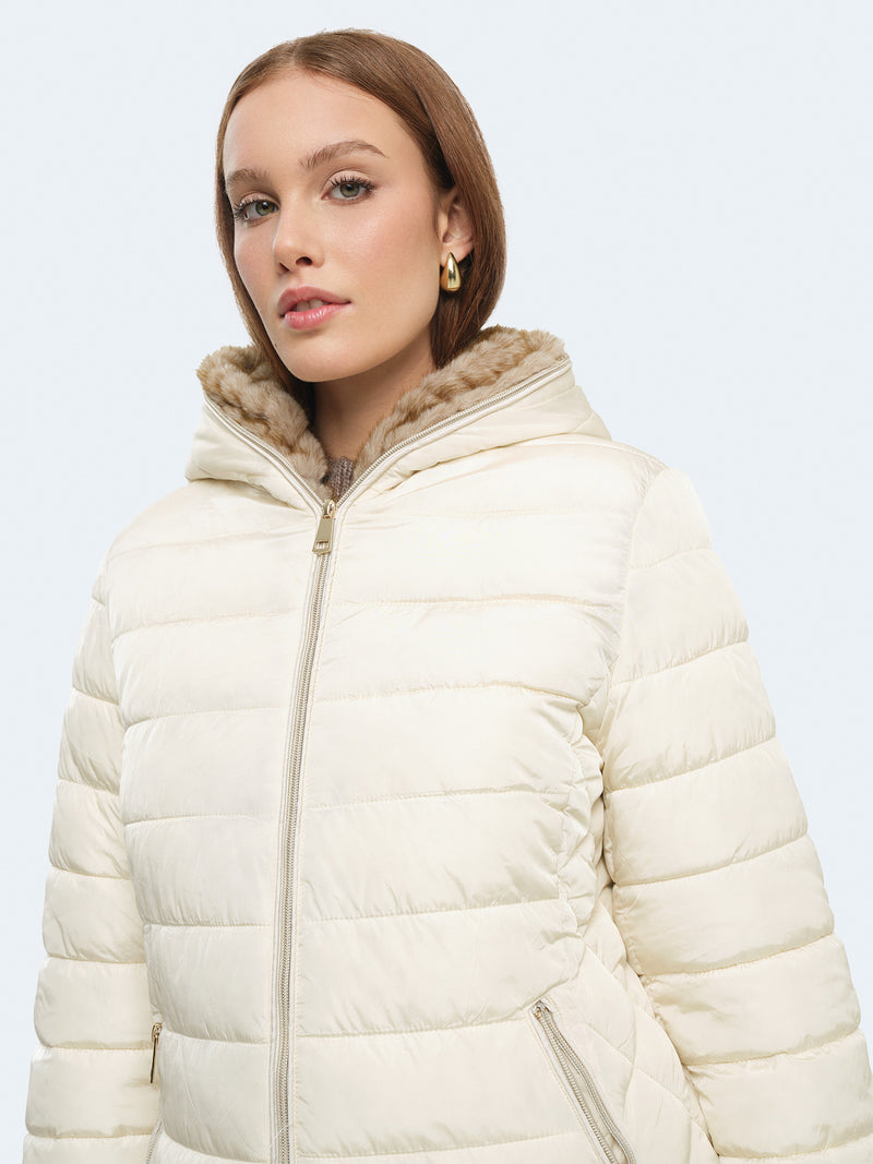 Piumino lungo con pelliccia